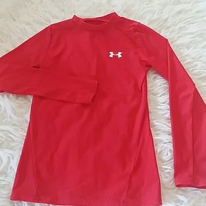 Under Armour youth medium heatgear long sleeve.